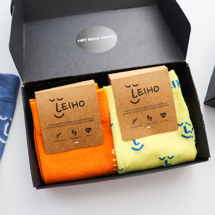 Funky smiley bamboo socks for your wardrobe